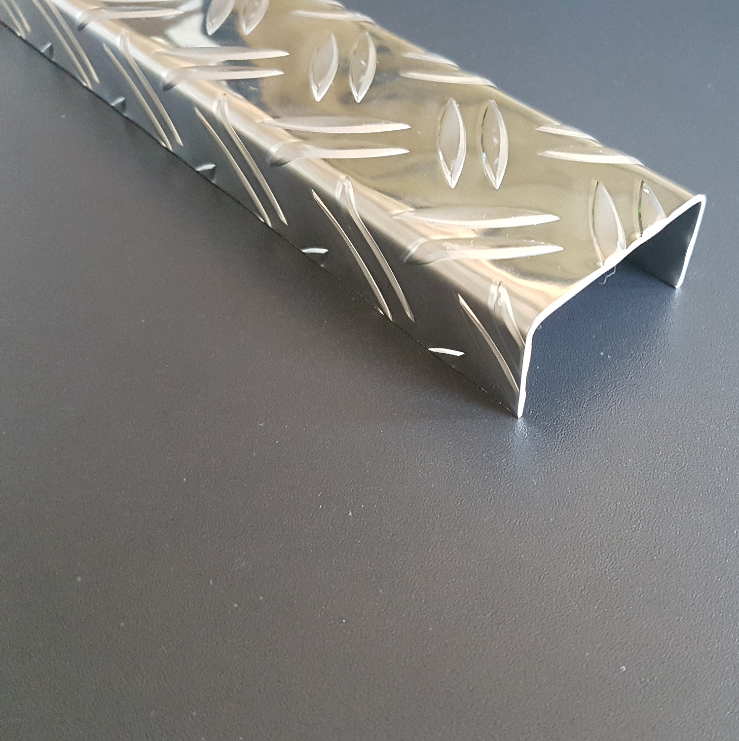 Aluminium Riffelblech Duett 1,5//2mm Auswahl Warzenblech Tränenblech Alublech ALU